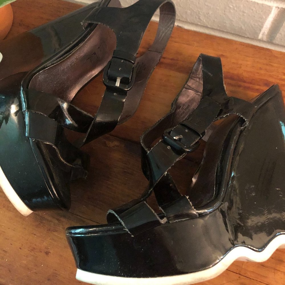 Vintage 90s YTK goth N by Nicole Miller Wave Platforms
